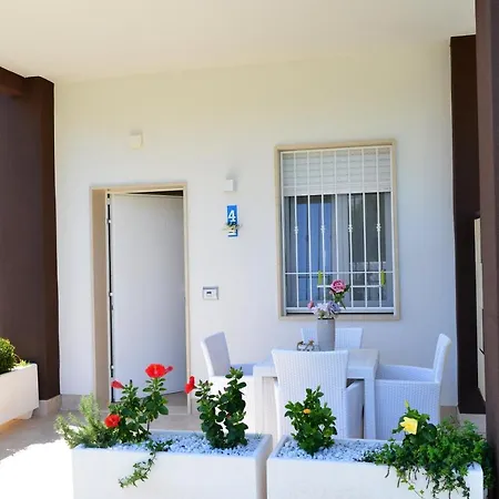 Il Fiorone 3* Torre Canne