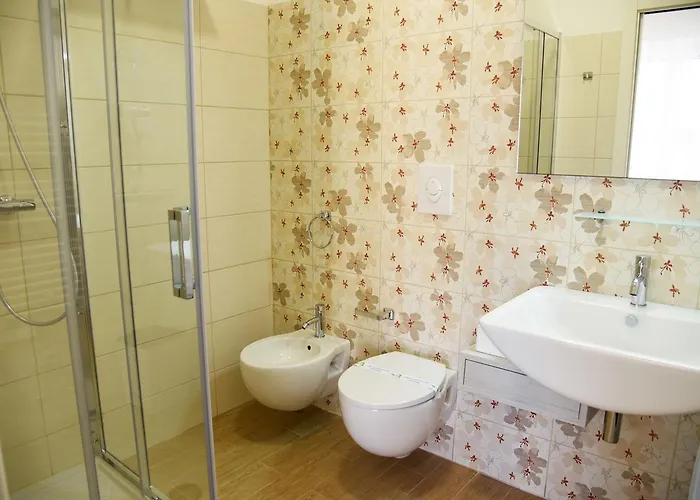 Oda ve Kahvaltı Il Fiorone 4*